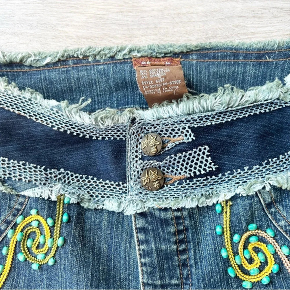 Vintage Chagall Embroidery Embellished Bootcut Jeans - Picture 3 of 11